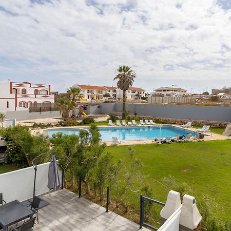 3 Minutes To The Beach, 2 Bedroom Amazing Apt With Balcony, Bbq Grill And Pool ساغريش المظهر الخارجي الصورة