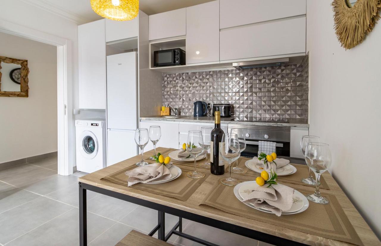 3 Minutes To The Beach, 2 Bedroom Amazing Apt With Balcony, Bbq Grill And Pool ساغريش المظهر الخارجي الصورة