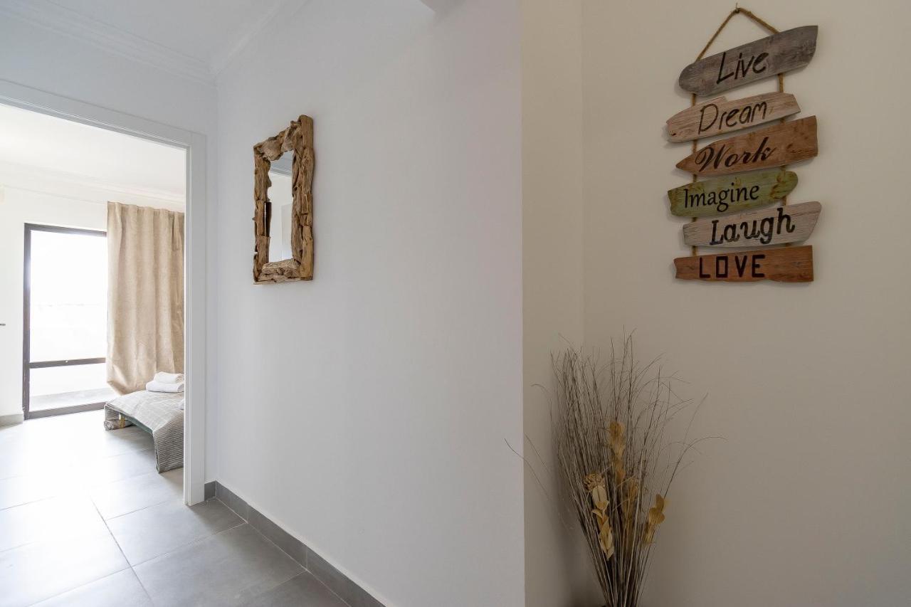 3 Minutes To The Beach, 2 Bedroom Amazing Apt With Balcony, Bbq Grill And Pool ساغريش المظهر الخارجي الصورة
