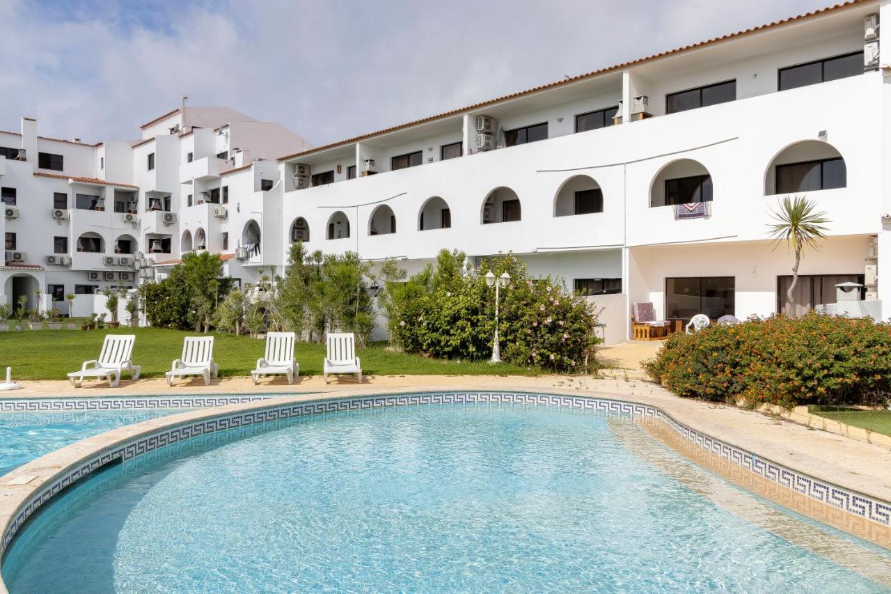 3 Minutes To The Beach, 2 Bedroom Amazing Apt With Balcony, Bbq Grill And Pool ساغريش المظهر الخارجي الصورة